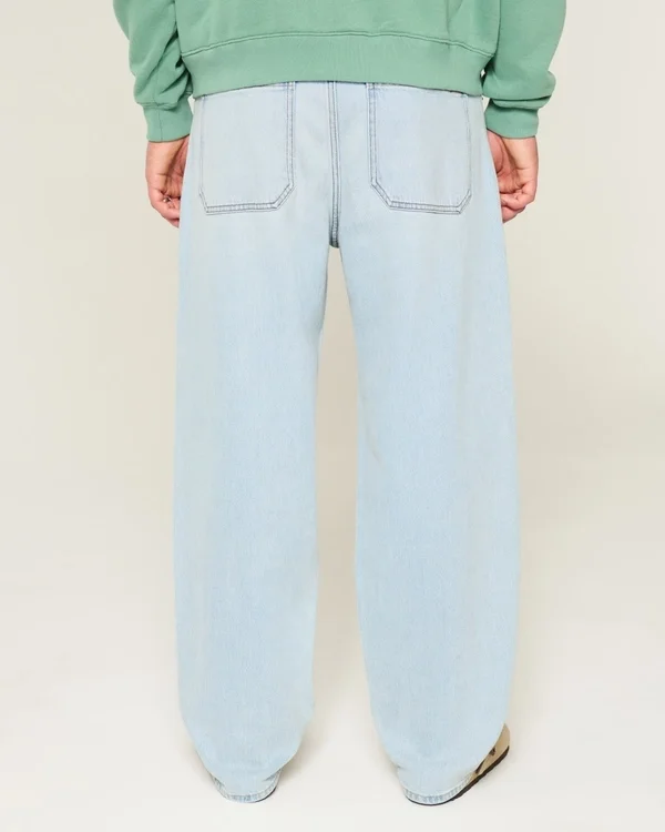 Hellblaue Skater-Baggy-Jeans Hellblaue Skater-Baggy-Jeans
