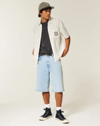 Hellblaue, superweite Jeansshorts Hellblaue, superweite Jeansshorts