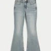 Hoch geschnittene Flare-Jeans in mittlerer Waschung