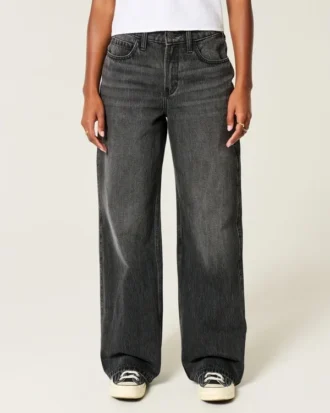 Hoch geschnittene, gewaschene schwarze Baggy-Jeans