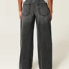 Hoch geschnittene, gewaschene schwarze Baggy-Jeans Hoch geschnittene, gewaschene schwarze Baggy-Jeans