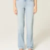 Hoch geschnittene, hell gewaschene Straight-Jeans Hoch geschnittene, hell gewaschene Straight-Jeans