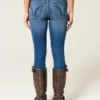 Hoch geschnittene Super-Skinny-Jeans in dunkler Waschung Hoch geschnittene Super-Skinny-Jeans in dunkler Waschung