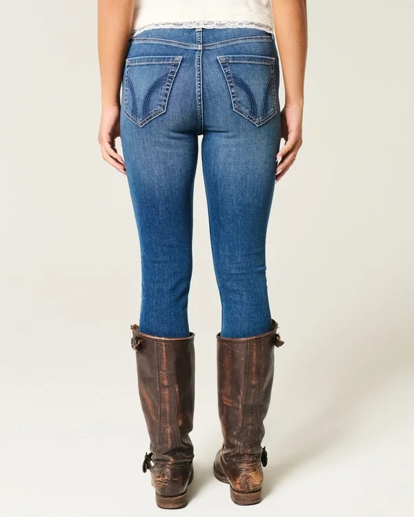 Hoch geschnittene Super-Skinny-Jeans in dunkler Waschung Hoch geschnittene Super-Skinny-Jeans in dunkler Waschung
