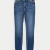 Hoch geschnittene Super-Skinny-Jeans in dunkler Waschung Hoch geschnittene Super-Skinny-Jeans in dunkler Waschung