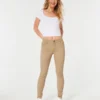 Hoch geschnittene, superenge Hose in Khaki Hoch geschnittene, superenge Hose in Khaki