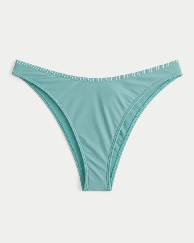 Hoch geschnittener Cheekiest-Bikini-Slip
