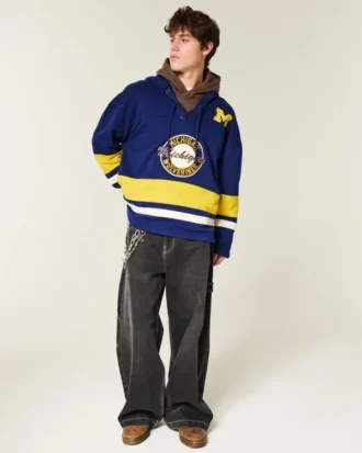 Hockey-Sweatshirt mit Grafik der University of Michigan Wolverines