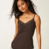 Holiday Vault Release Spitzenbesetztes Layering-Top