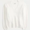 Hollister Comfy Cloud Oversized-Pullover mit V-Ausschnitt Hollister Comfy Cloud Oversized-Pullover mit V-Ausschnitt