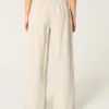 Hollister Livvy Hose mit niedriger Leibhöhe und weitem Bein