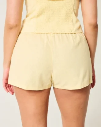 Hollister Livvy Shorts aus Leinenmischung mit niedriger Leibhöhe Hollister Livvy Shorts aus Leinenmischung mit niedriger Leibhöhe