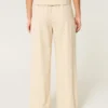 Hollister Livvy Ultra High-Rise Hose aus Leinenmischung mit weitem Bein Hollister Livvy Ultra High-Rise Hose aus Leinenmischung mit weitem Bein