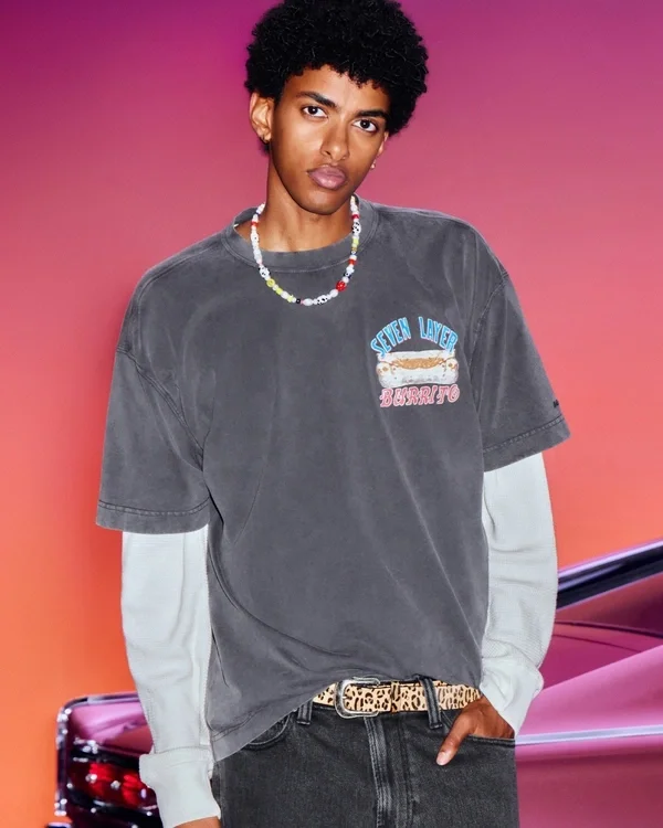 Hollister x Taco Bell Boxy Heavyweight Graphic Tee Hollister x Taco Bell Boxy Heavyweight Graphic Tee