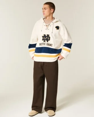 Hoodie mit Grafik-Hockey-Trikot der University of Notre Dame Fighting Irish Hoodie mit Grafik-Hockey-Trikot der University of Notre Dame Fighting Irish