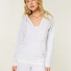 Hoodie mit V-Ausschnitt Hoodie mit V-Ausschnitt