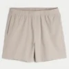 Hybrid-Shorts in mittlerer Länge Hybrid-Shorts in mittlerer Länge
