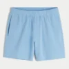 Hybrid-Shorts in mittlerer Länge Hybrid-Shorts in mittlerer Länge