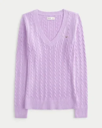 Ikonischer Pullover mit V-Ausschnitt und Zopfmuster