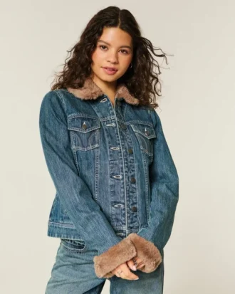 Jeansjacke mit Kunstfellbesatz