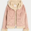 Kapuzenjacke aus Kunstfell mit Kunstfellfutter