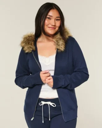 Kapuzenjacke mit Kunstfellbesatz und Reißverschluss