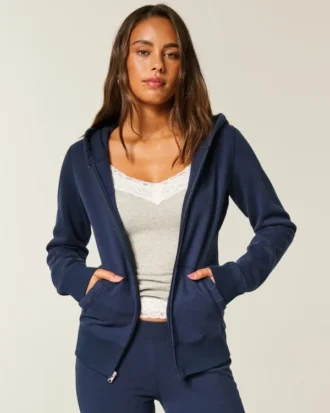 Kapuzenjacke mit Reißverschluss Kapuzenjacke mit Reißverschluss