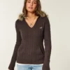 Kapuzenpullover mit Kunstfellbesatz und Zopfmuster