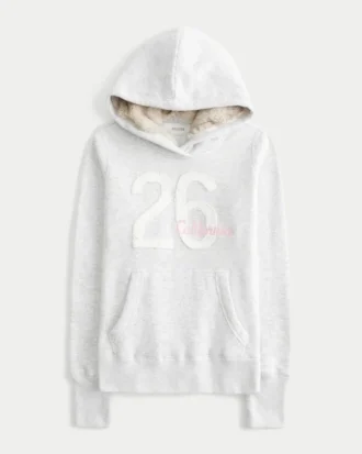 Kapuzenpullover mit Kunstfellfutter und Grafik