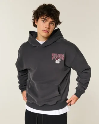 Kastenförmiger Hoodie mit Grafik der University of Georgia Bulldogs Kastenförmiger Hoodie mit Grafik der University of Georgia Bulldogs