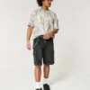 Kastenförmiges, schweres Crop-T-Shirt mit Camouflage-Print Kastenförmiges, schweres Crop-T-Shirt mit Camouflage-Print