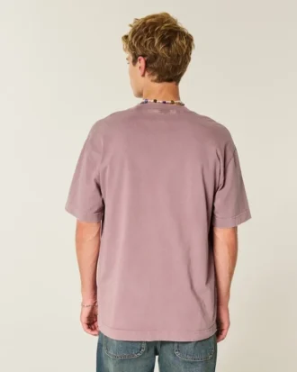 Kastenförmiges, schweres, gewaschenes Baumwoll-T-Shirt mit Rundhalsausschnitt Kastenförmiges, schweres, gewaschenes Baumwoll-T-Shirt mit Rundhalsausschnitt