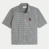 Kastig geschnittenes Kurzarm-Shirt mit Kirschgrafik Kastig geschnittenes Kurzarm-Shirt mit Kirschgrafik