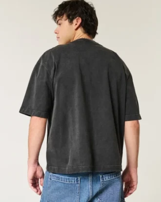 Kastig geschnittenes, schweres Crop-Crew-T-Shirt