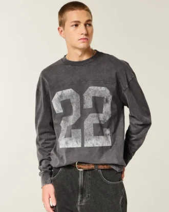 Kastig geschnittenes, schweres Langarm-T-Shirt mit Grafikdruck 22 Kastig geschnittenes, schweres Langarm-T-Shirt mit Grafikdruck 22