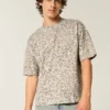 Kastig geschnittenes, schweres T-Shirt mit Leopardenmuster Kastig geschnittenes, schweres T-Shirt mit Leopardenmuster