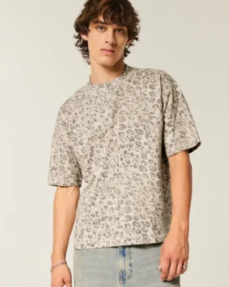 Kastig geschnittenes, schweres T-Shirt mit Leopardenmuster