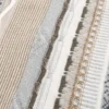 Kastiger gestreifter Pullover mit Rundhalsausschnitt Kastiger gestreifter Pullover mit Rundhalsausschnitt