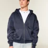 Kastiger Hoodie mit Reißverschluss Kastiger Hoodie mit Reißverschluss