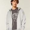 Kastiger Hoodie mit Reißverschluss Kastiger Hoodie mit Reißverschluss