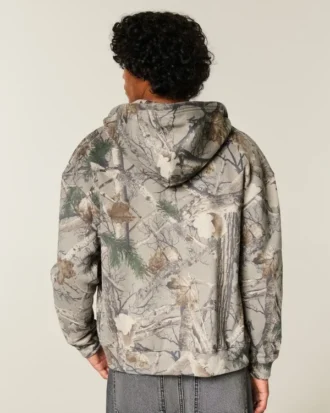 Kastiger Kapuzenpullover mit Reißverschluss und Camouflage-Muster