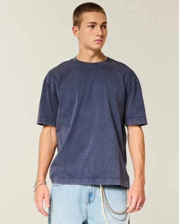 Kastiges Crew-T-Shirt aus schwerer Baumwolle Kastiges Crew-T-Shirt aus schwerer Baumwolle
