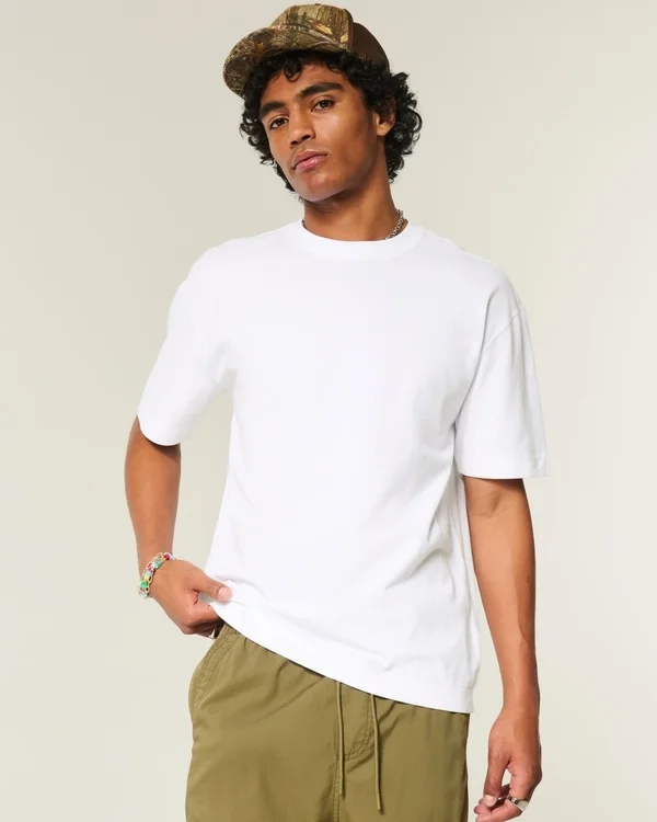 Kastiges Crew-T-Shirt aus schwerer Baumwolle Kastiges Crew-T-Shirt aus schwerer Baumwolle