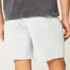 Kühle Fleece-Shorts in mittlerer Länge