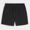 Kühle Fleece-Shorts in mittlerer Länge Kühle Fleece-Shorts in mittlerer Länge