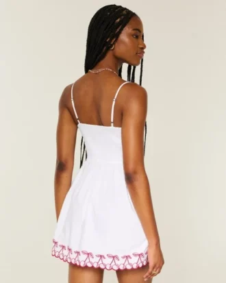 Knopf-Minikleid Knopf-Minikleid
