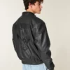 Kunstlederjacke mit Hollywood-Grafik Kunstlederjacke mit Hollywood-Grafik