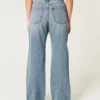 Kurvige High-Rise-Baggy-Jeans in mittlerer Waschung Kurvige High-Rise-Baggy-Jeans in mittlerer Waschung