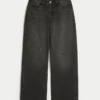 Kurvige, hoch geschnittene, gewaschene schwarze Baggy-Jeans Kurvige, hoch geschnittene, gewaschene schwarze Baggy-Jeans
