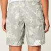 Kurvige, tief sitzende Camo-Baggy-Jort Kurvige, tief sitzende Camo-Baggy-Jort